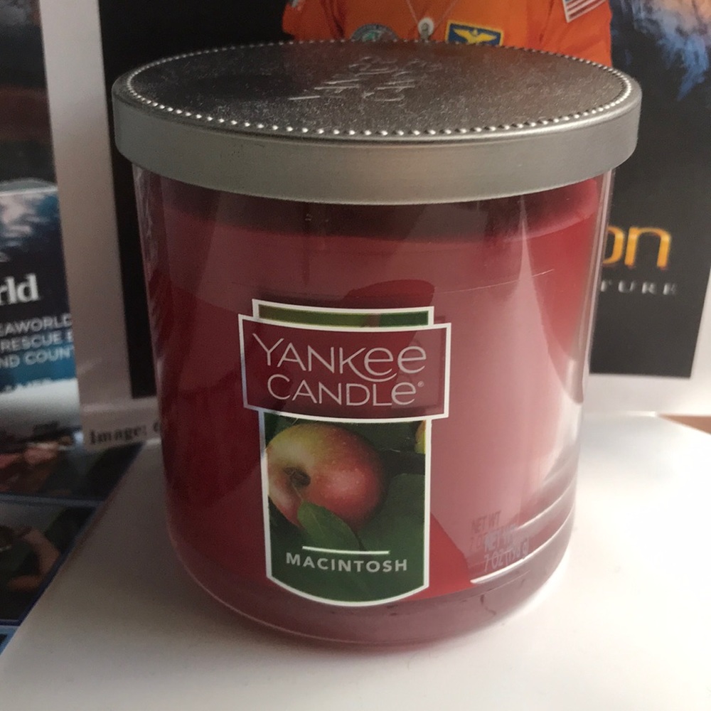 YANKEE CANDLE